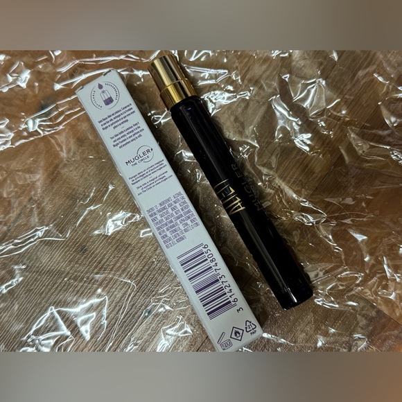 RARE New Mugler Alien Eau de Parfum and Alien Moblie Phone Key Ring Set & gift - Picture 7 of 14